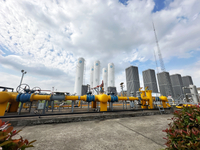 //jqrorwxhlpmrll5p.leadongcdn.com/cloud/llBpiKmillSRoljkmlqpkp/LNG-Standard-Station.jpg